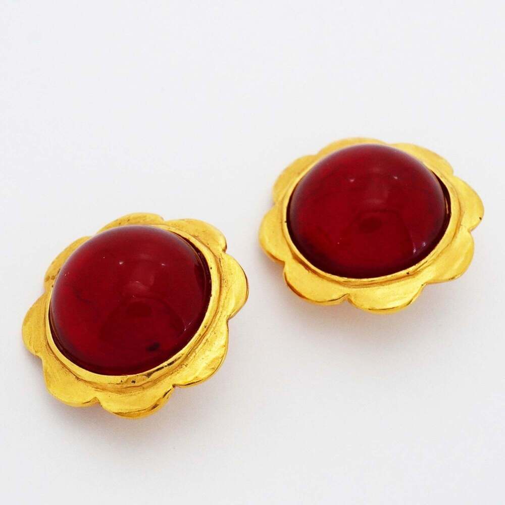 CHANEL Red Earrings - Picture 2 of 7